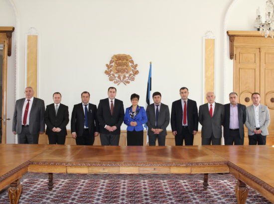 Riigikogu aseesimees Laine Randjärv ja  Gruusia parlamendi delegatsioon